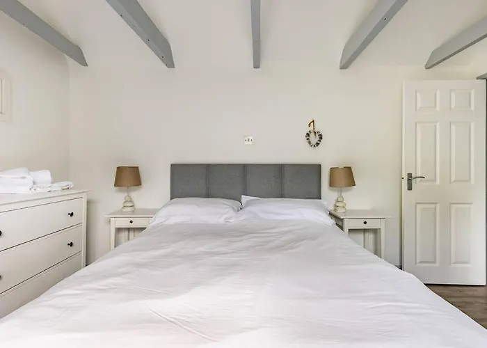 Stunning Cosy Cottage In Old Town Padstow Sleeps 4