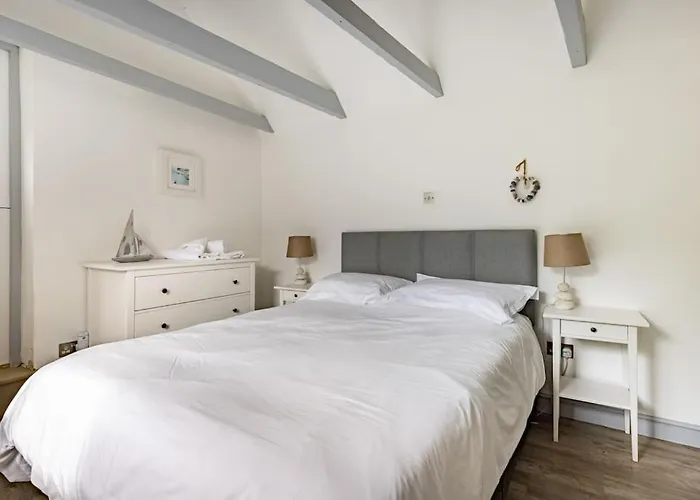 Stunning Cosy Cottage In Old Town Padstow Sleeps 4