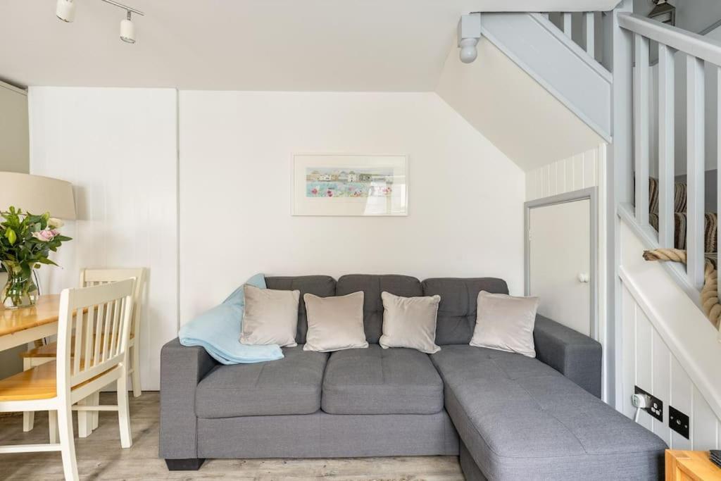 Stunning Cosy In Old Town Sleeps 4 Holiday home *